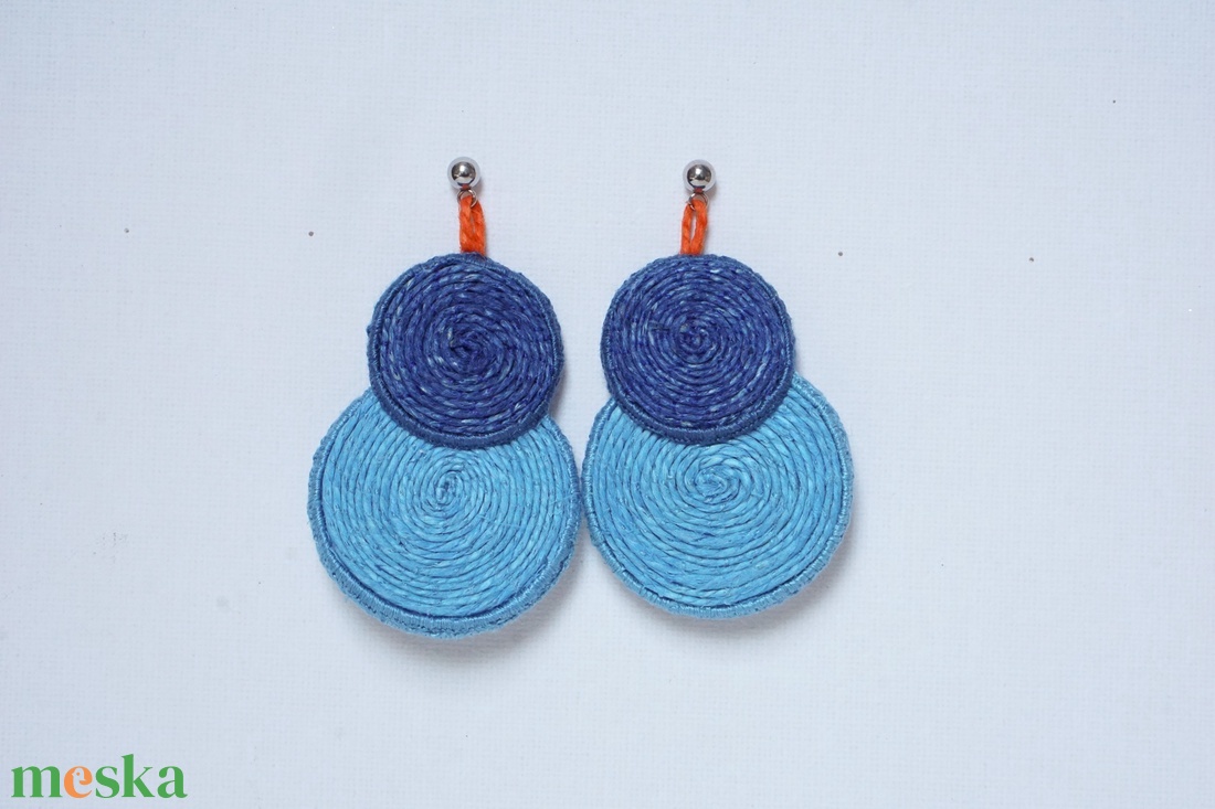Kékség fülbevaló kenderből - ékszer - fülbevaló - lógó fülbevaló - Meska.hu