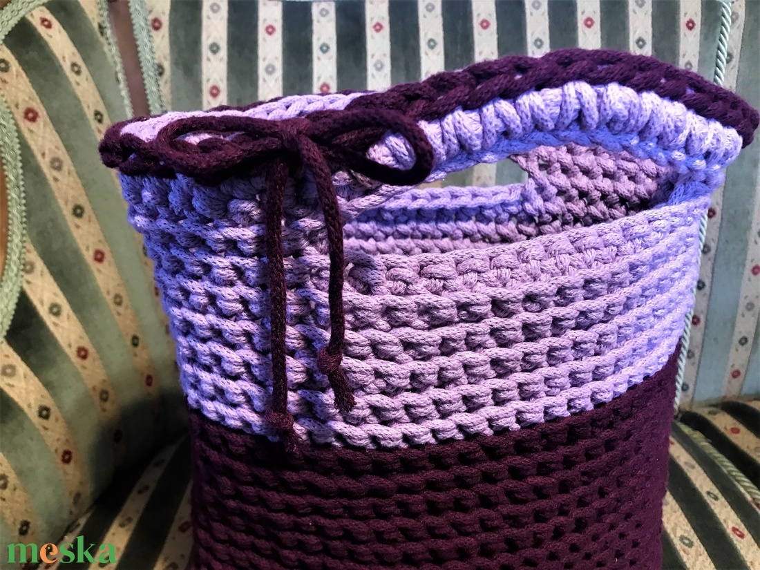 Horgolt táska, zsinórfonalból készült, közepes méret - táska & tok - kézitáska & válltáska - kézitáska - Meska.hu