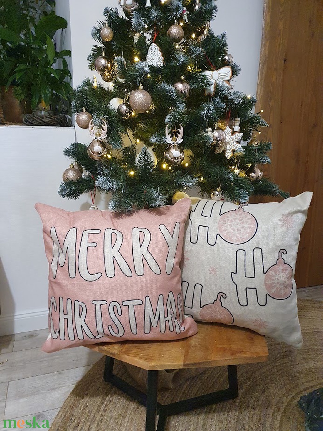 Karácsonyi díszpárnák pufi töltettel 2 db 45 x 45 cm Ünnep - karácsony - karácsonyi lakásdekoráció - karácsonyi lakásdíszek - Meska.hu Karácsonyi díszpárnák pufi töltettel 2 db 45 x 45 cm Ünnep - karácsony - karácsonyi lakásdekoráció - karácsonyi lakásdíszek - Meska.hu