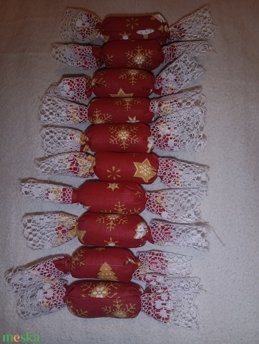Textil szaloncukor piros-arany - karácsony - karácsonyi lakásdekoráció - karácsonyfadíszek - Meska.hu