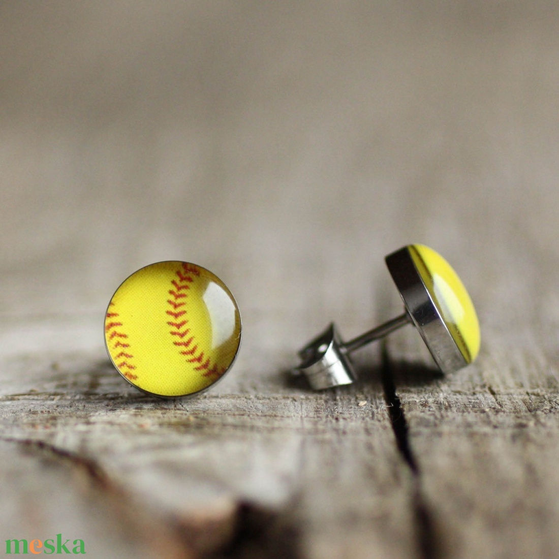 Softball orvosi acél beszúrós fülbevaló, 3 MÉRETBEN - ékszer - fülbevaló - pötty fülbevaló - Meska.hu Softball orvosi acél beszúrós fülbevaló, 3 MÉRETBEN - ékszer - fülbevaló - pötty fülbevaló - Meska.hu