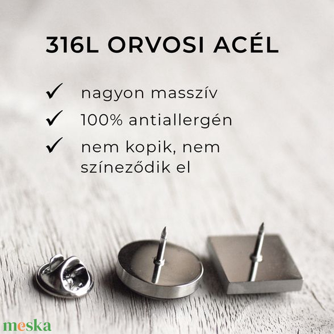 EGYEDI orvosi acél KITŰZŐ, HAJTÓKADÍSZ, személyre szabott ajándék - ékszer - kitűző és bross - Meska.hu