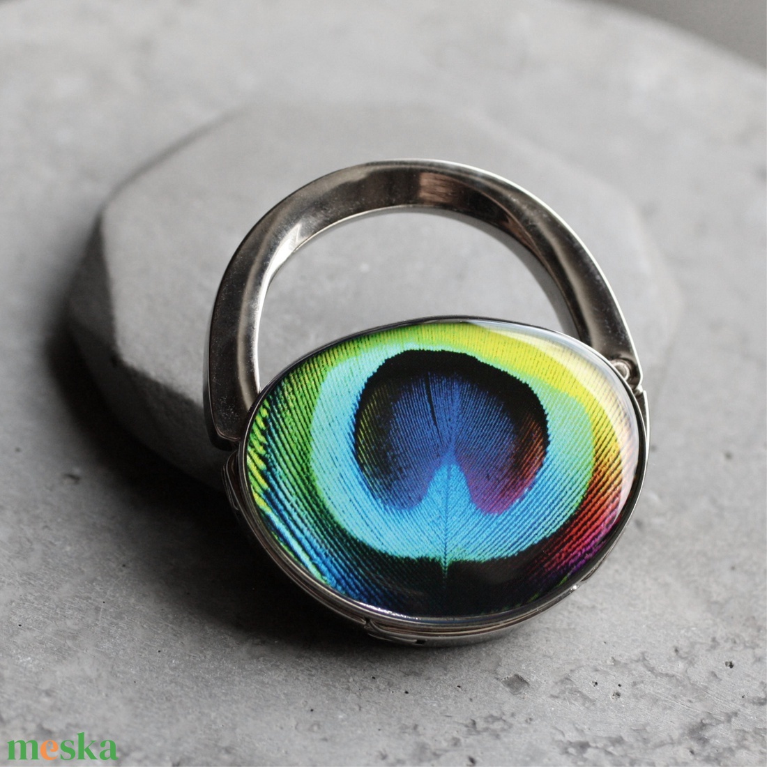 Pávatoll táskaakasztó, táskadísz - táska & tok - kulcstartó & táskadísz - táskaakasztó - Meska.hu