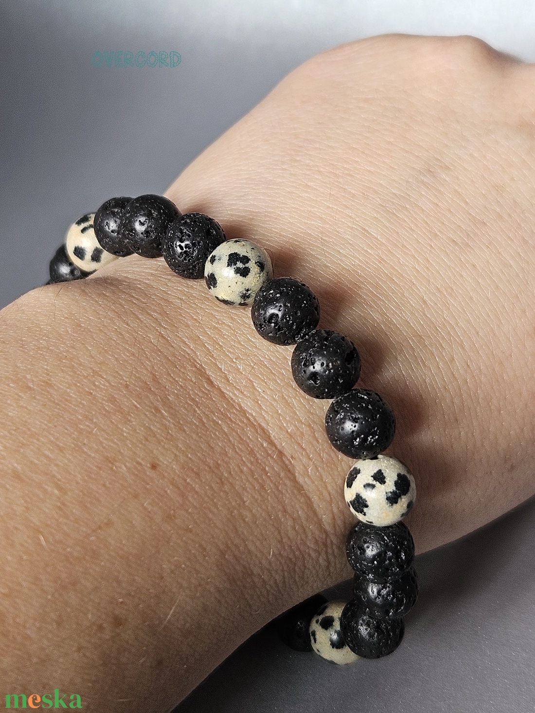 DALMATA ásvány karkötő - ékszer - karkötő - gyöngyös karkötő - Meska.hu