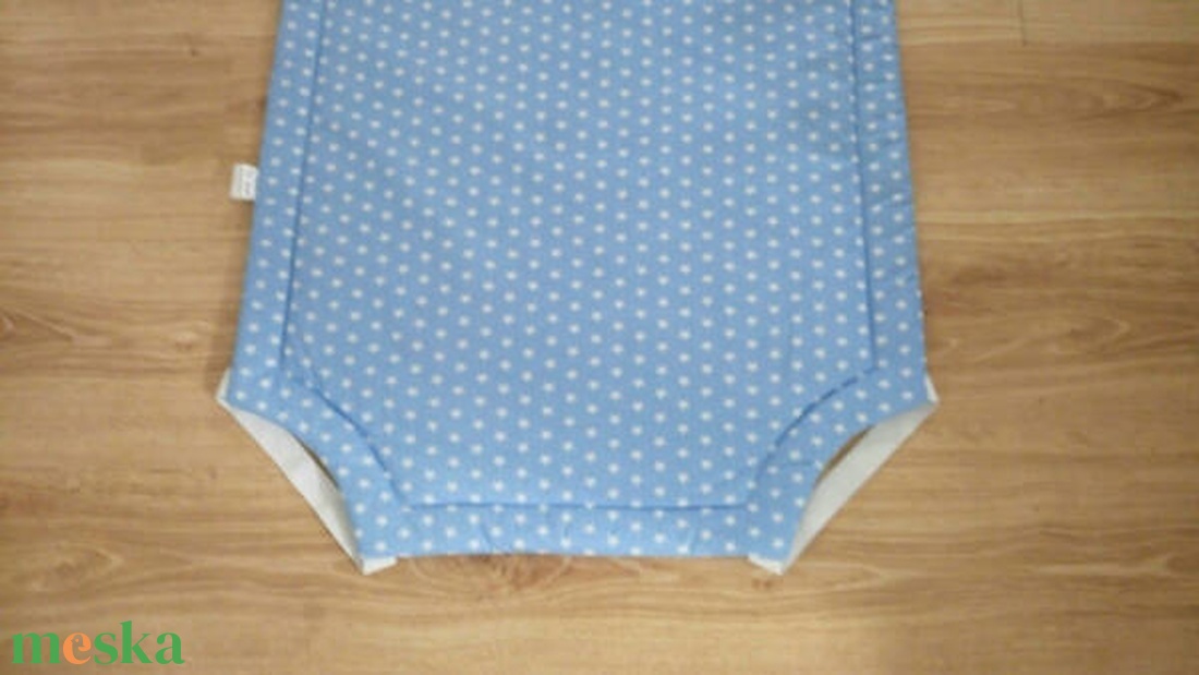 Bélelt lepedő - Világoskék alapon csillagos - játék & sport - ovis felszerelés - ovis lepedő - Meska.hu