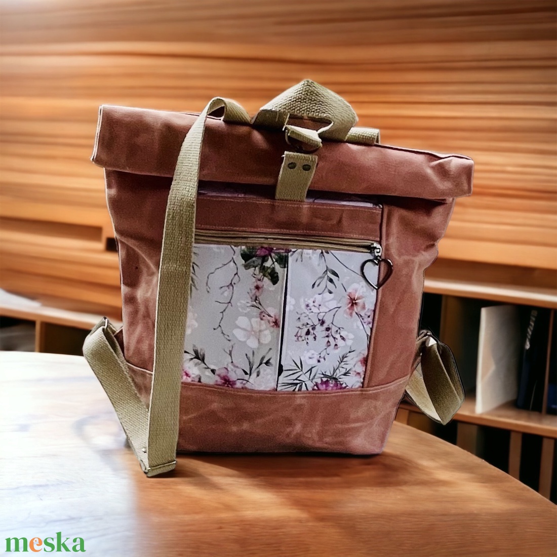 Nagyméretű impregnált vászon roll-top táska magnóliákkal - táska & tok - hátizsák - roll top hátizsák - Meska.hu