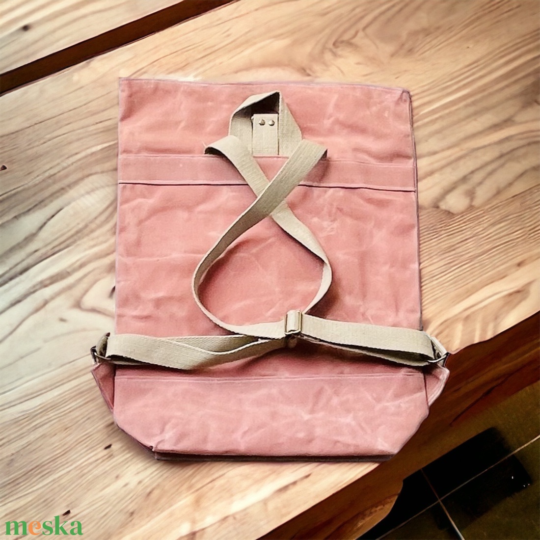 Nagyméretű impregnált vászon roll-top táska magnóliákkal - táska & tok - hátizsák - roll top hátizsák - Meska.hu