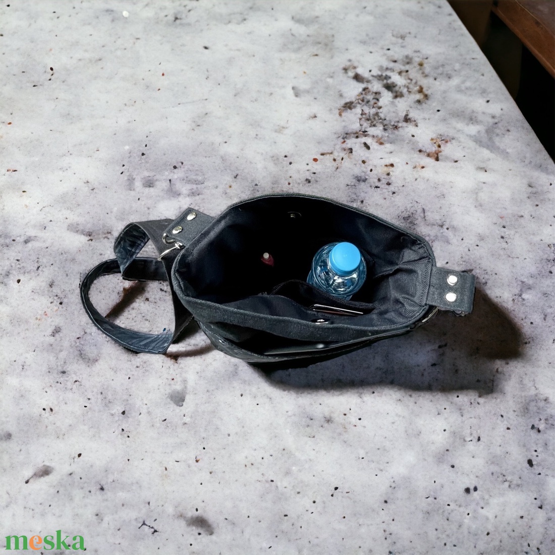 Kecses, elegáns, kényelmes, impregnált es vízálló vászon válltáska - táska & tok - kézitáska & válltáska - kézitáska - Meska.hu