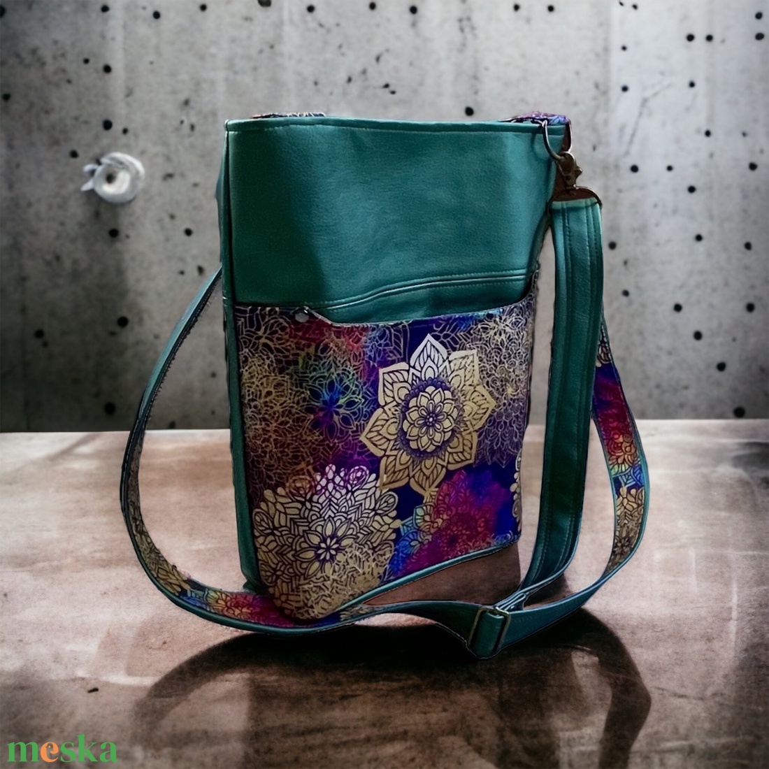 Kecses, elegáns, kényelmes válltáska - táska & tok - kézitáska & válltáska - kézitáska - Meska.hu