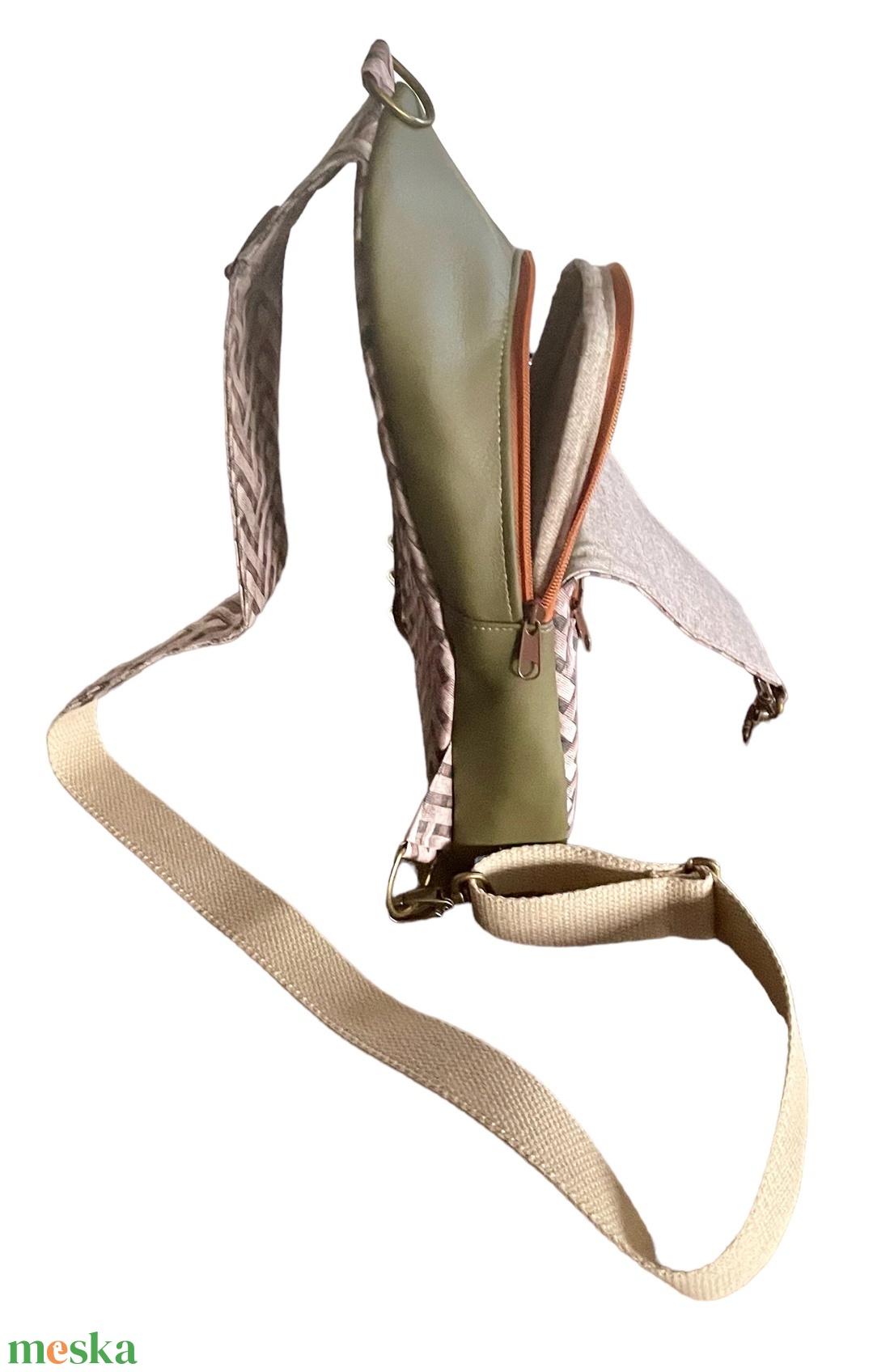 Csepp alakú slingbag - táska & tok - övtáska - Meska.hu