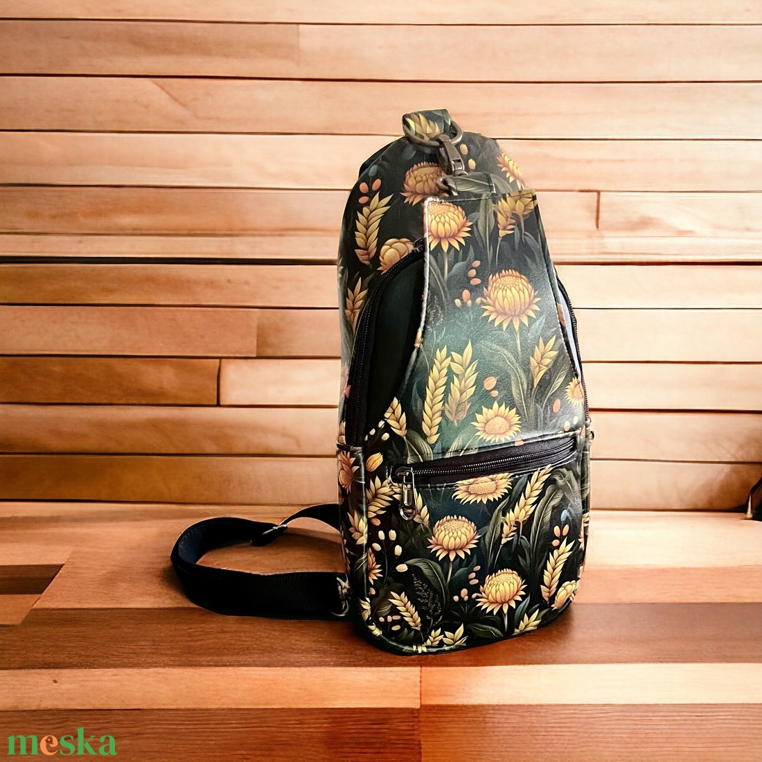 Csepp alakú slingbag - táska & tok - övtáska - Meska.hu