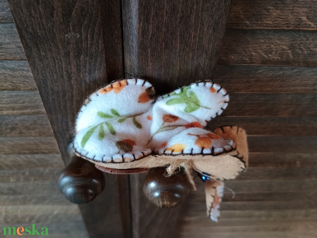 Őszi nyúl levelekkel - otthon & életmód - dekoráció - fali és függő dekoráció - függődísz - Meska.hu