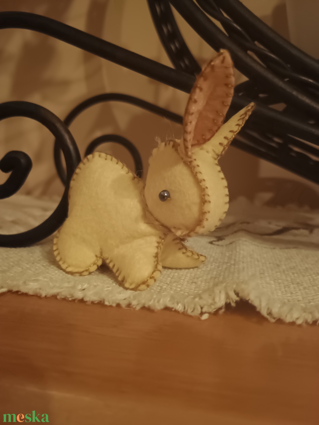 Handmade bézs Húsvéti nyúl - ünnepi díszek, dekorációk - húsvéti díszek és dekorációk - Meska.hu