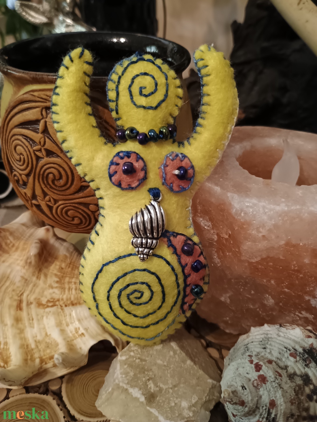 Vénusz figura (sárga, kagylóval) - otthon & életmód - dekoráció - dísztárgy - Meska.hu