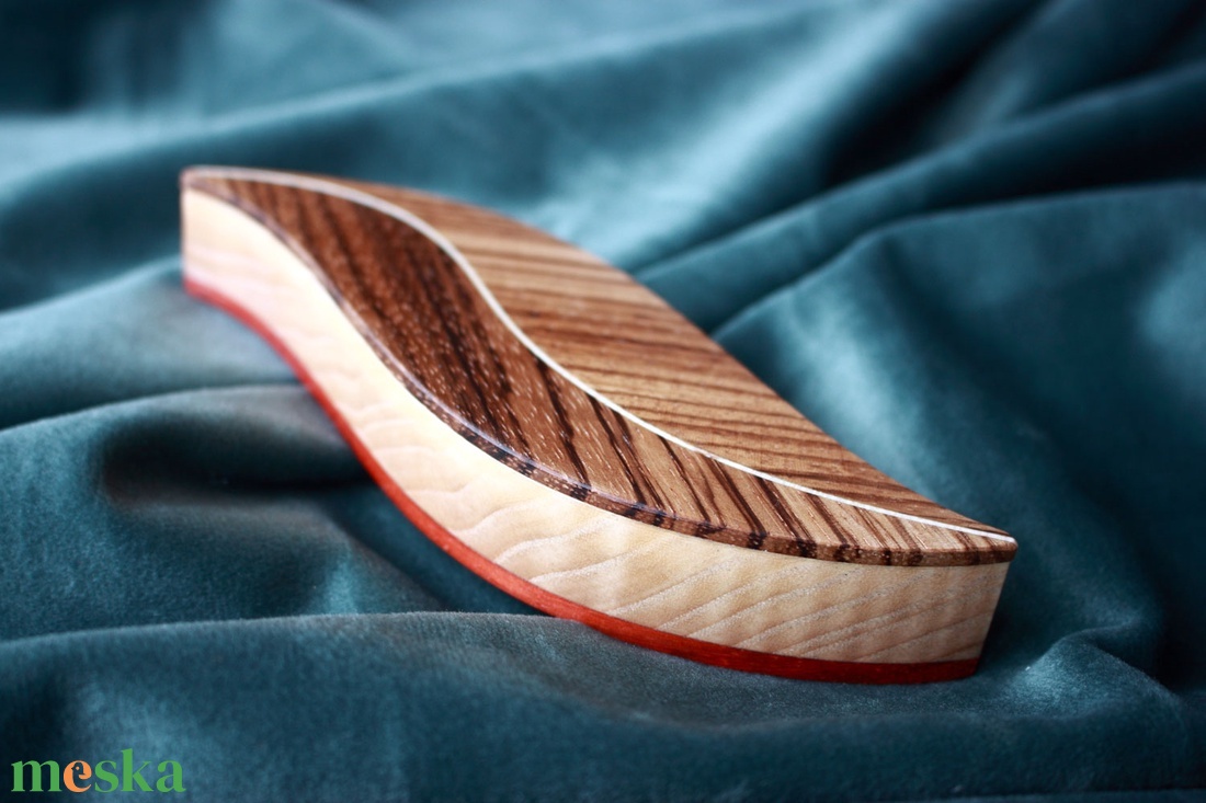 Levél alakú díszdoboz - kőris - otthon & életmód - dekoráció - asztal és polc dekoráció - díszdoboz - Meska.hu