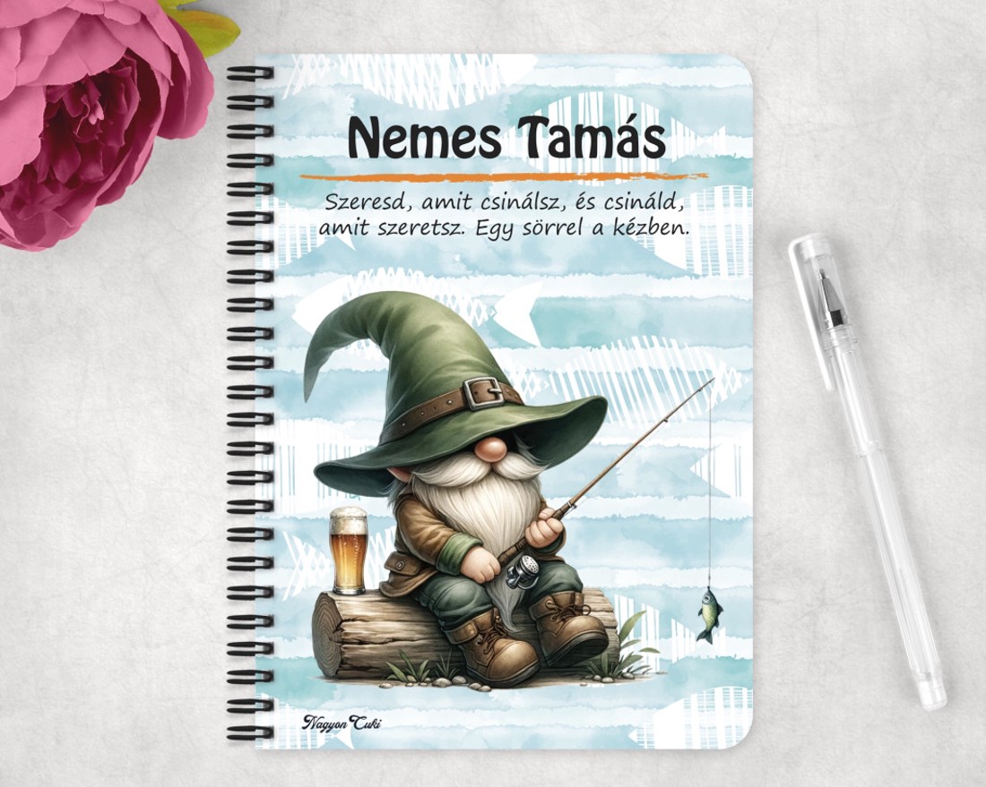 Személyre szabható - Horgász manó és egy sörös kapás mintás A6-os füzet - otthon & életmód - papír, írószer - jegyzetfüzet & napló - Meska.hu