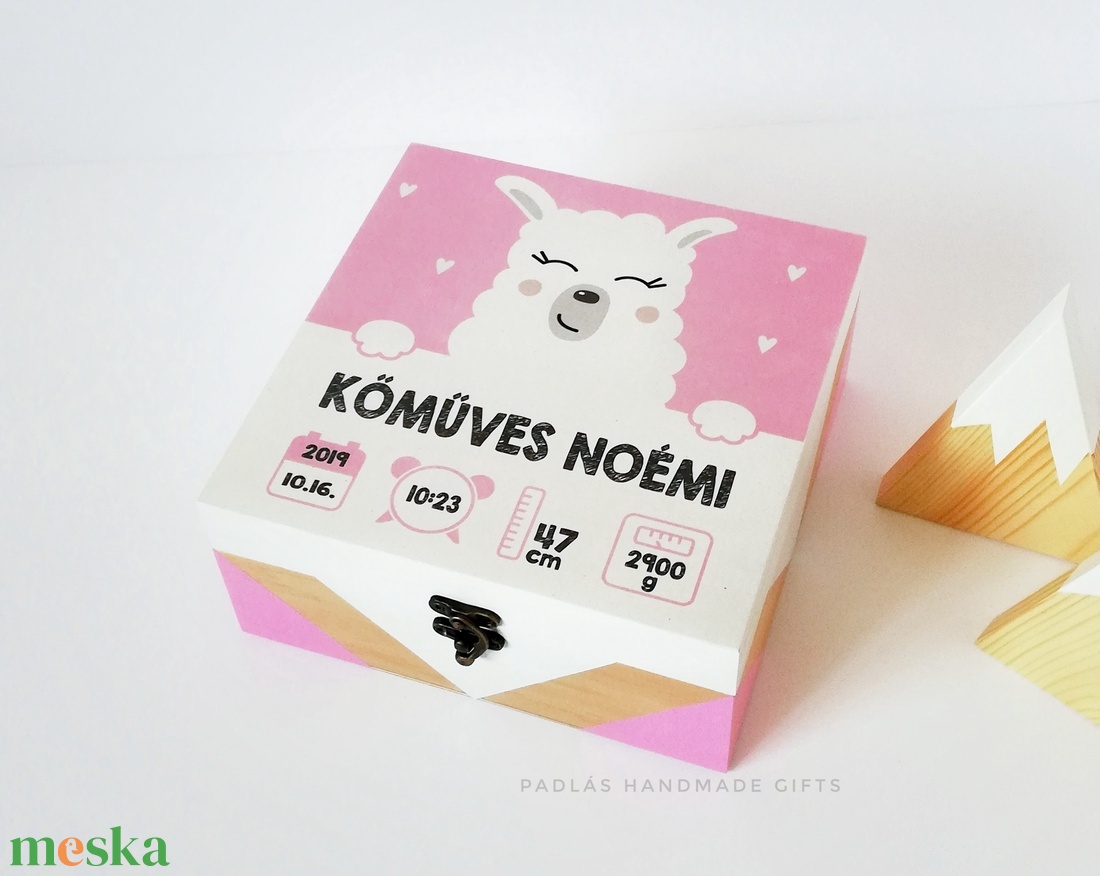 Lámás baba emlékdoboz (lányoknak) - otthon & életmód - dekoráció - asztal és polc dekoráció - díszdoboz - Meska.hu Lámás baba emlékdoboz (lányoknak) - otthon & életmód - dekoráció - asztal és polc dekoráció - díszdoboz - Meska.hu