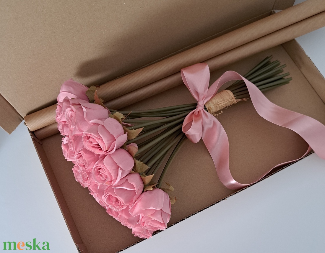 Szálas rózsa csokor - rózsaszín - kellékek & szerszámok - vegyes alapanyag - egyéb alapanyag - Meska.hu