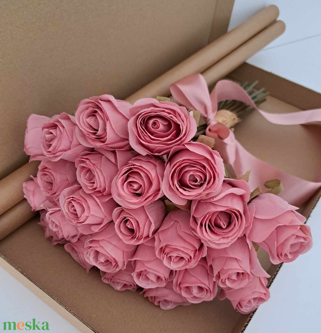 Szálas rózsa csokor - rózsaszín - kellékek & szerszámok - vegyes alapanyag - egyéb alapanyag - Meska.hu