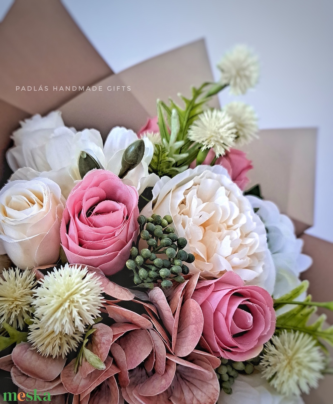 18 szálas vegyes, nyári csokor - peoniákkal, rózsákkal és hortenziákkal - otthon & életmód - dekoráció - virágdísz és tartó - csokor & virágdísz - Meska.hu