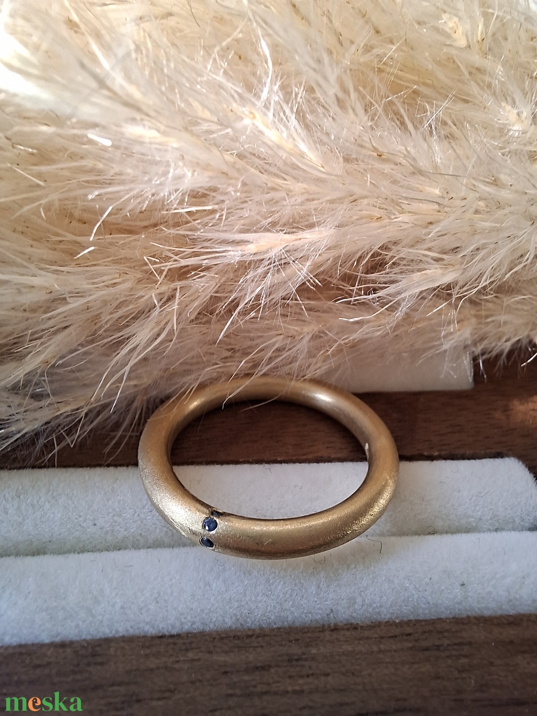 Aranyozott ezüst gyűrű kék zafírral - ékszer - gyűrű - kerek gyűrű - Meska.hu