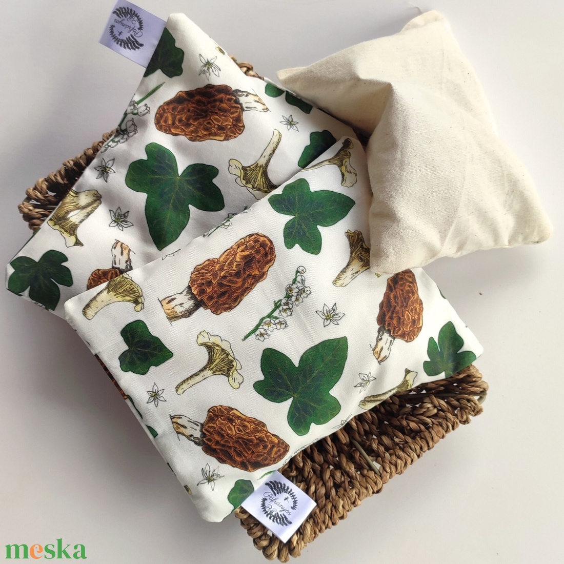 Cseresznyemag párna kucsmagomba-rókagomba mintával - szépségápolás - egészségmegőrzési kellékek - Meska.hu