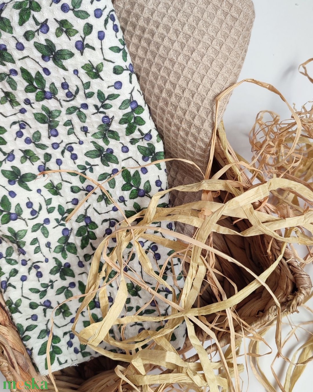 Kéztörlő kendő - áfonya, beige- M - otthon & életmód - konyhafelszerelés, tálalás - konyhai textil - konyharuha & törlőkendő - Meska.hu