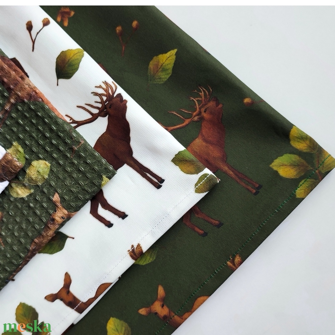 Asztali futó - VADVILÁG - szarvasbőgés, zöld- nagy méret - otthon & életmód - lakástextil - abrosz, terítő - étkezőabrosz - Meska.hu