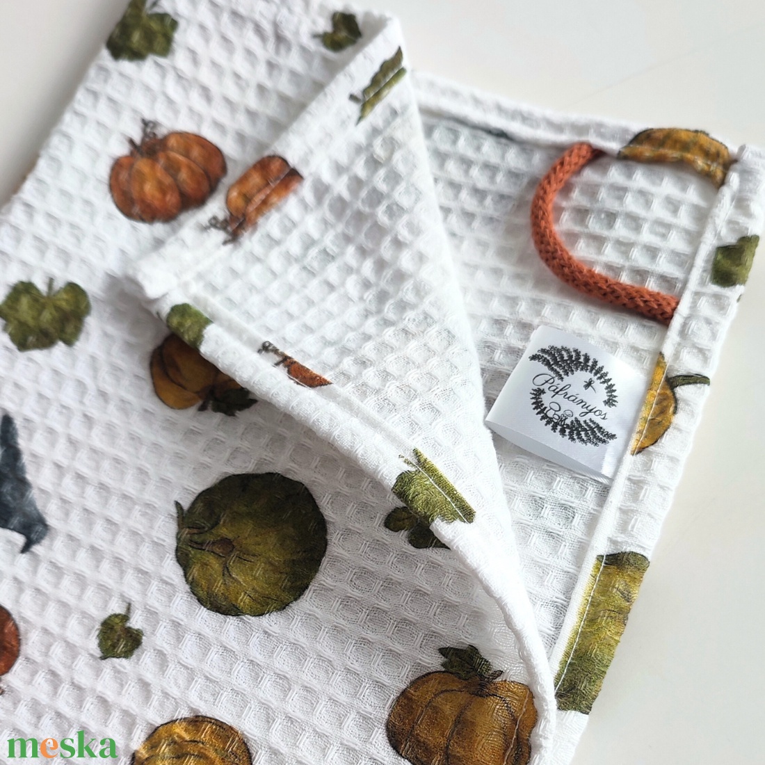 Kéztörlő kendő - Tökföld - fehér tökmező - S - otthon & életmód - konyhafelszerelés, tálalás - konyhai textil - konyharuha & törlőkendő - Meska.hu Kéztörlő kendő - Tökföld - fehér tökmező - S - otthon & életmód - konyhafelszerelés, tálalás - konyhai textil - konyharuha & törlőkendő - Meska.hu