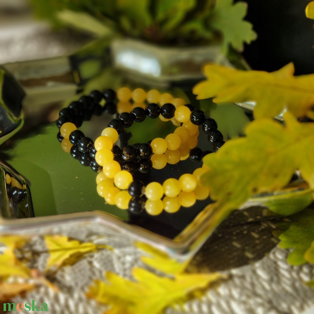 Ónix és mézkalcit karkötő  - ékszer - karkötő - ásványkarkötő - Meska.hu