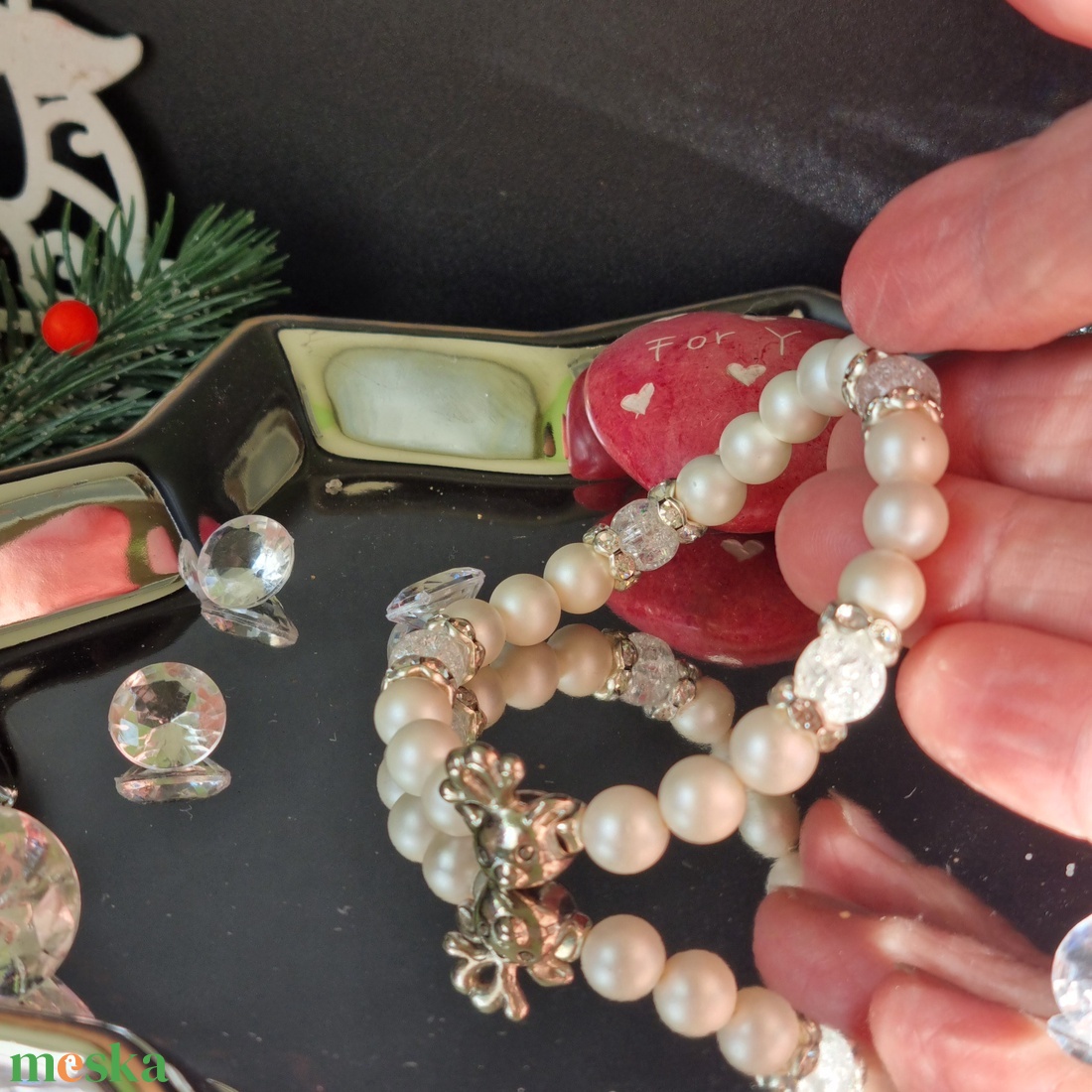 Hegyikristály és kagylógyöngy karkötő  - ékszer - karkötő - ásványkarkötő - Meska.hu