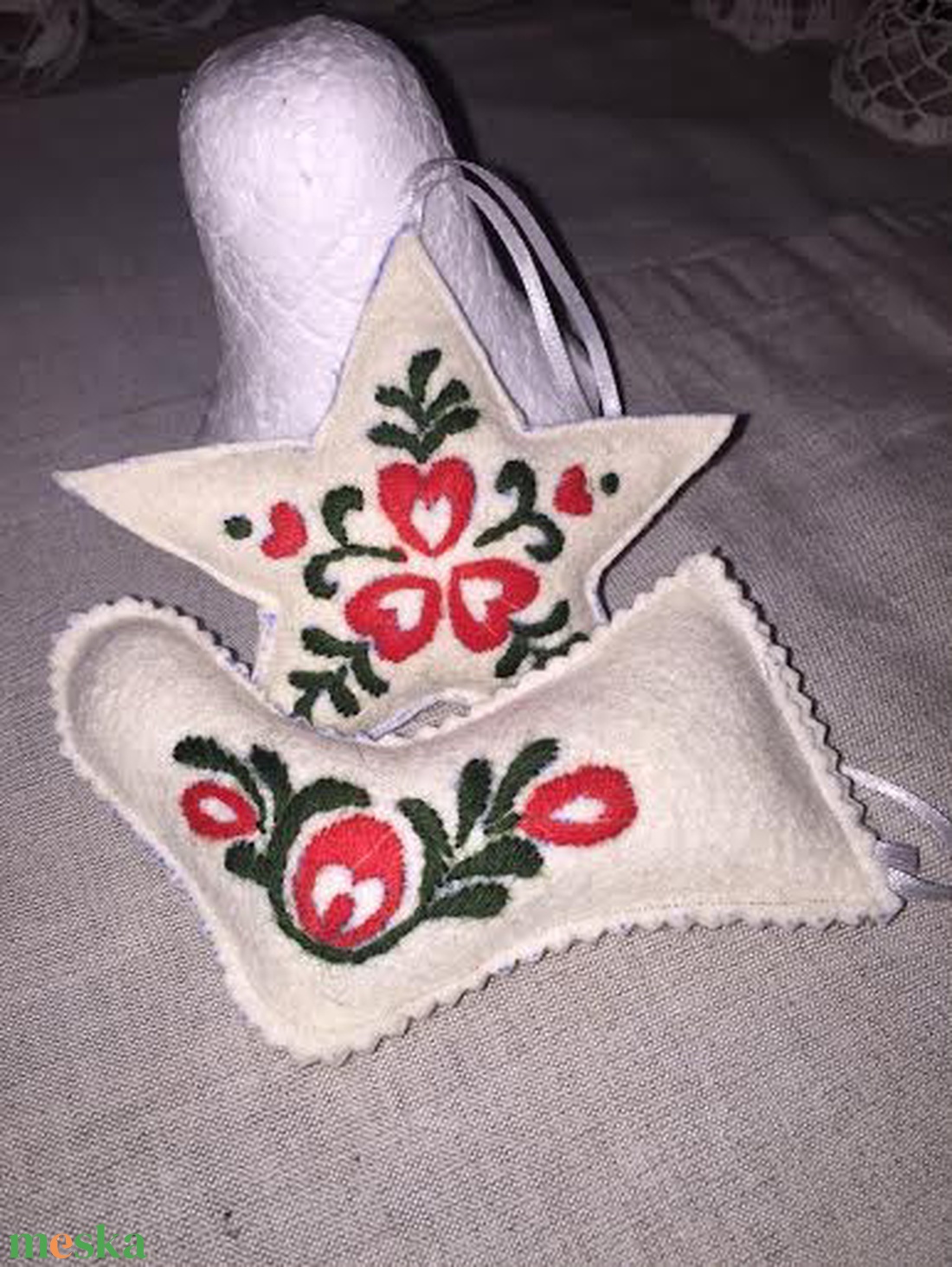 Szűrhímzéses csizma, 2. - karácsony - karácsonyi lakásdekoráció - karácsonyfadíszek - Meska.hu Szűrhímzéses csizma, 2. - karácsony - karácsonyi lakásdekoráció - karácsonyfadíszek - Meska.hu