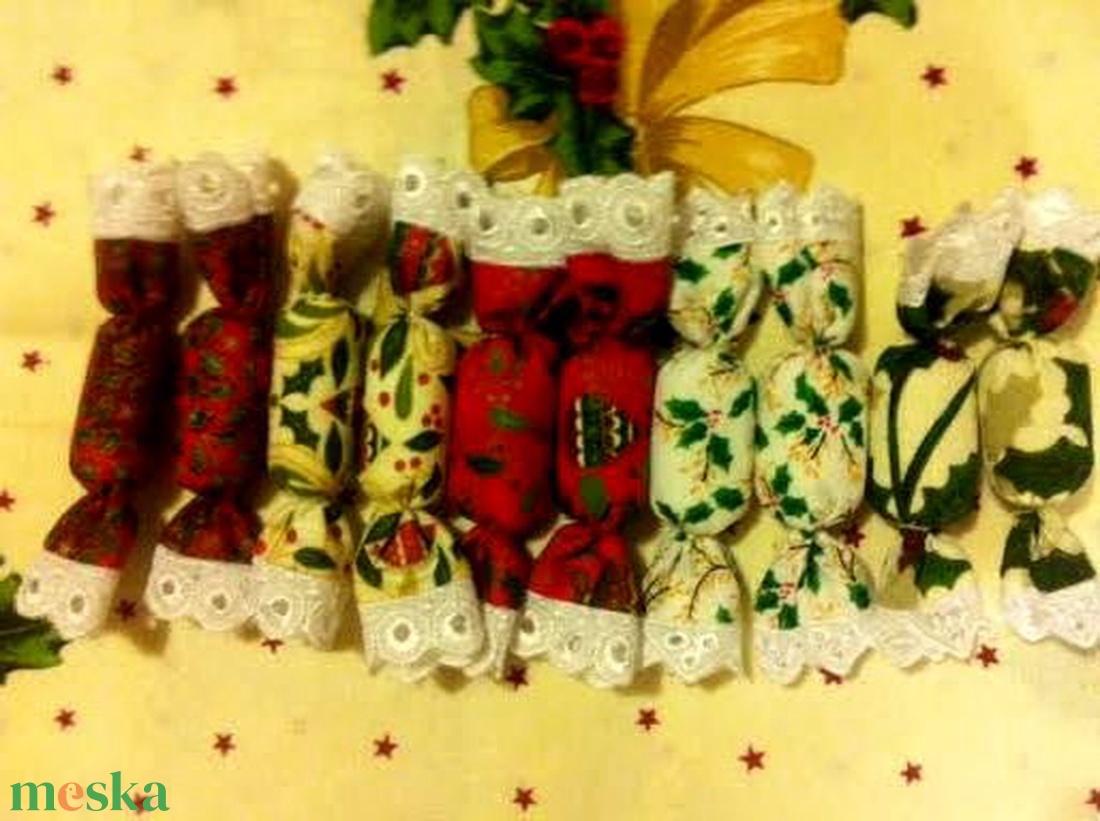 Tarka textil szaloncukrok - karácsony - karácsonyi lakásdekoráció - karácsonyfadíszek - Meska.hu Tarka textil szaloncukrok - karácsony - karácsonyi lakásdekoráció - karácsonyfadíszek - Meska.hu
