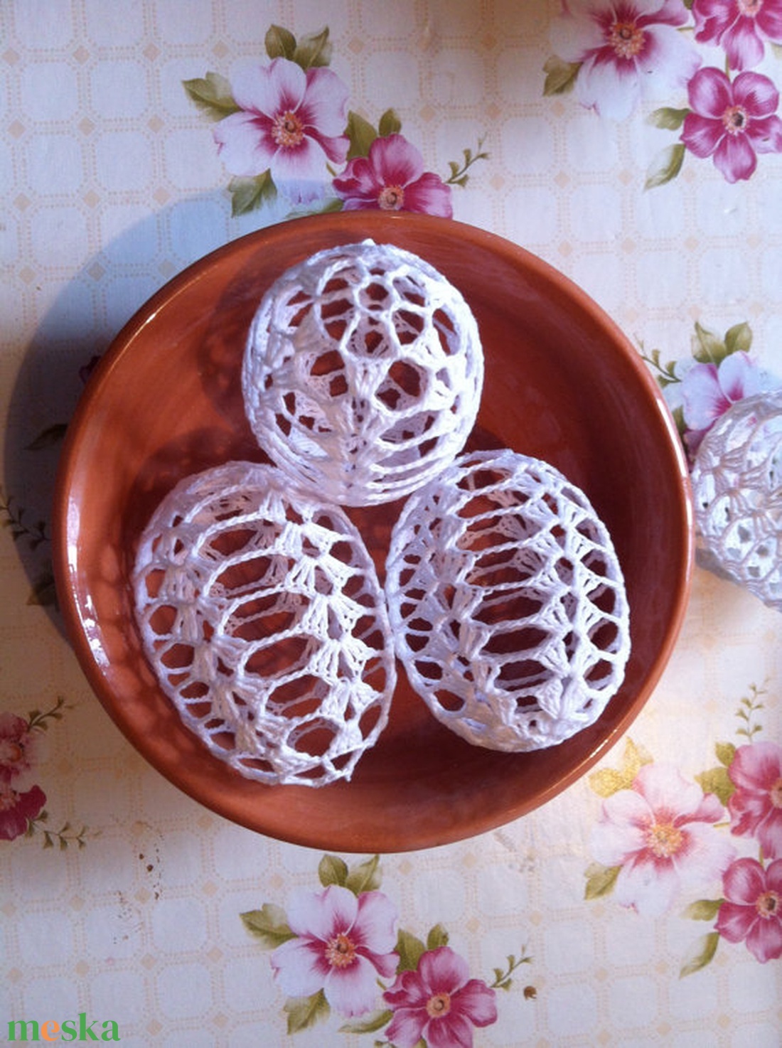 Horgolt húsvéti tojások - otthon & életmód - dekoráció - asztal és polc dekoráció - asztaldísz - Meska.hu