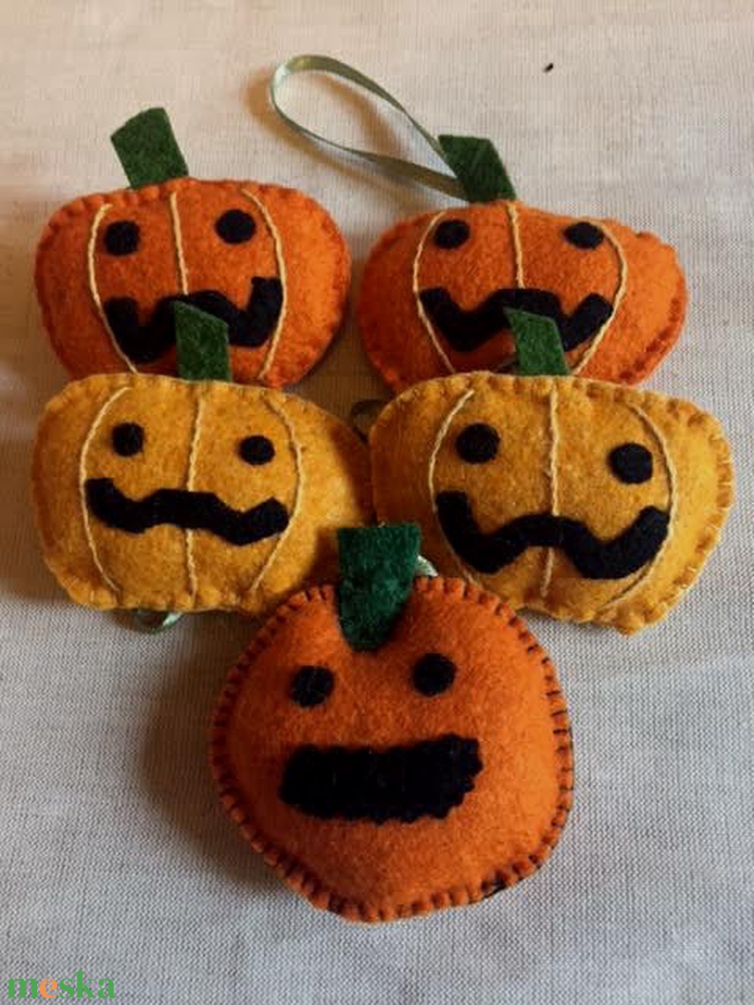 Őszi tökdíszek, Haloween tökök - otthon & életmód - dekoráció - halloween - halloweeni ajtódíszek és ablakdíszek - Meska.hu Őszi tökdíszek, Haloween tökök - otthon & életmód - dekoráció - halloween - halloweeni ajtódíszek és ablakdíszek - Meska.hu