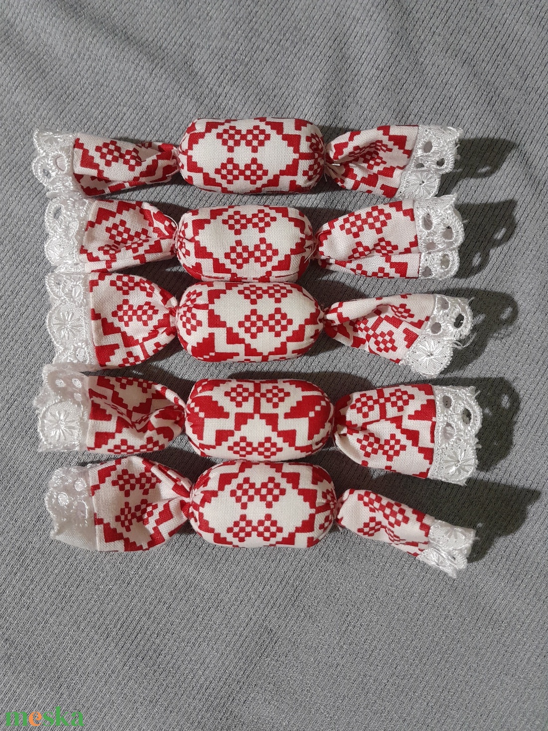 Textil szaloncukor 5db - karácsony - karácsonyi lakásdekoráció - karácsonyfadíszek - Meska.hu Textil szaloncukor 5db - karácsony - karácsonyi lakásdekoráció - karácsonyfadíszek - Meska.hu