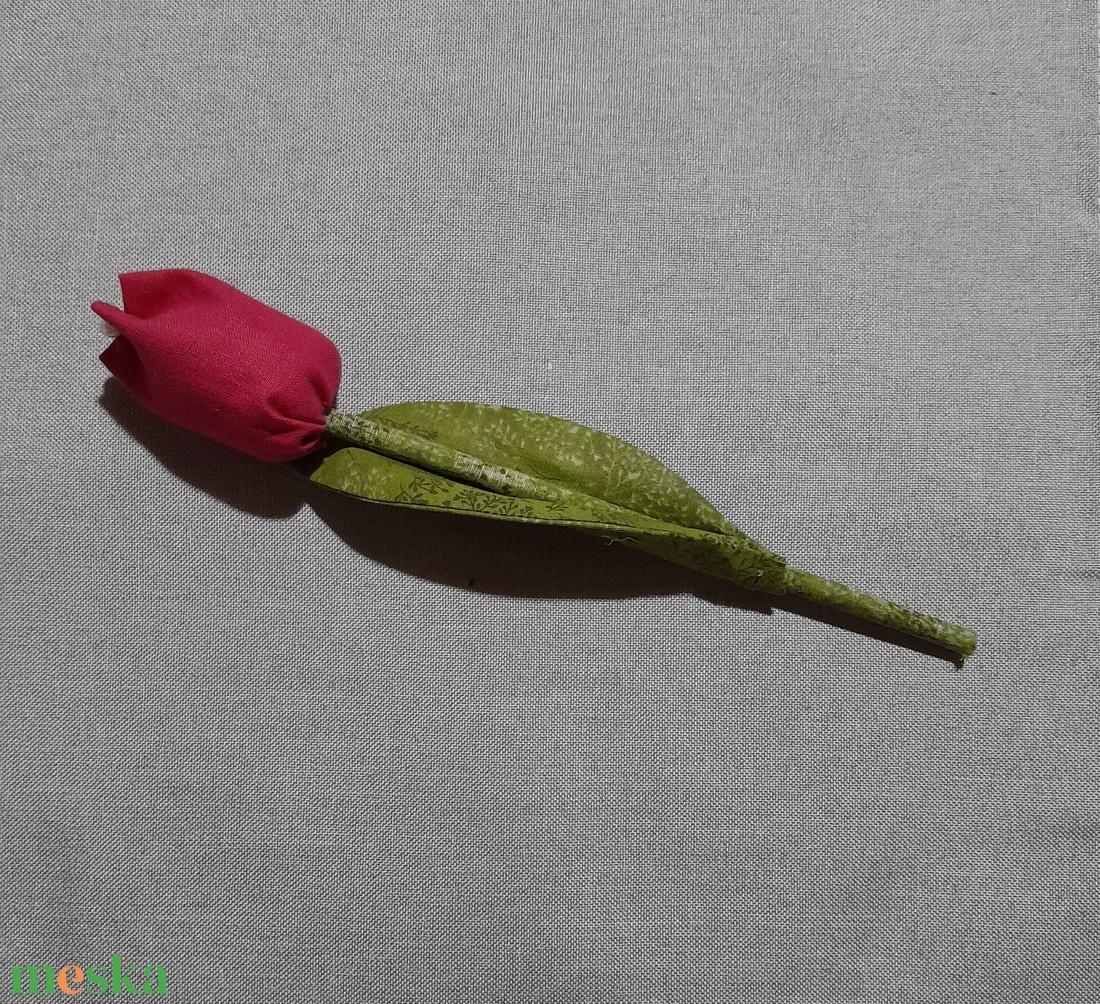 Textil tulipán ( 1szál piros) - otthon & életmód - dekoráció - virágdísz és tartó - csokor & virágdísz - Meska.hu Textil tulipán ( 1szál piros) - otthon & életmód - dekoráció - virágdísz és tartó - csokor & virágdísz - Meska.hu