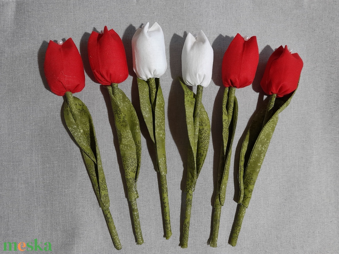Textil tulipán ( 6 szál, piros- fehér) - otthon & lakás - dekoráció - virágdísz és tartó - csokor & virágdísz - Meska.hu