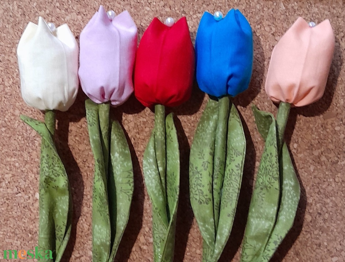 Textil tulipán 5db - otthon & életmód - dekoráció - virágdísz és tartó - csokor & virágdísz - Meska.hu Textil tulipán 5db - otthon & életmód - dekoráció - virágdísz és tartó - csokor & virágdísz - Meska.hu