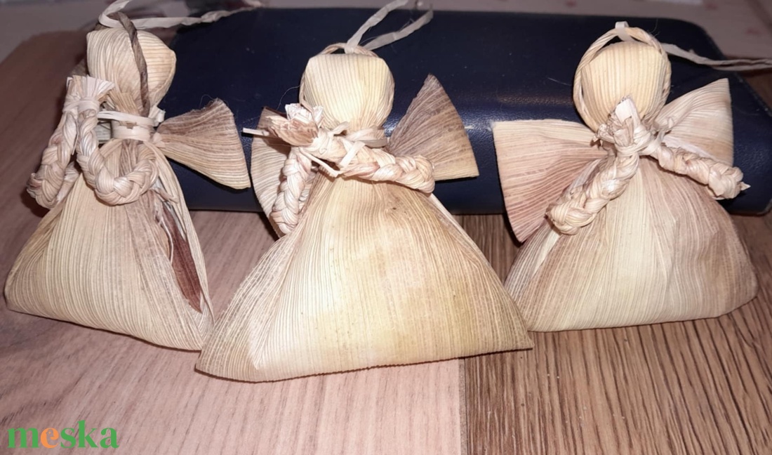 Kukorica csuhé angyalkák karácsonyfadísznek - karácsony - karácsonyi lakásdekoráció - karácsonyfadíszek - Meska.hu