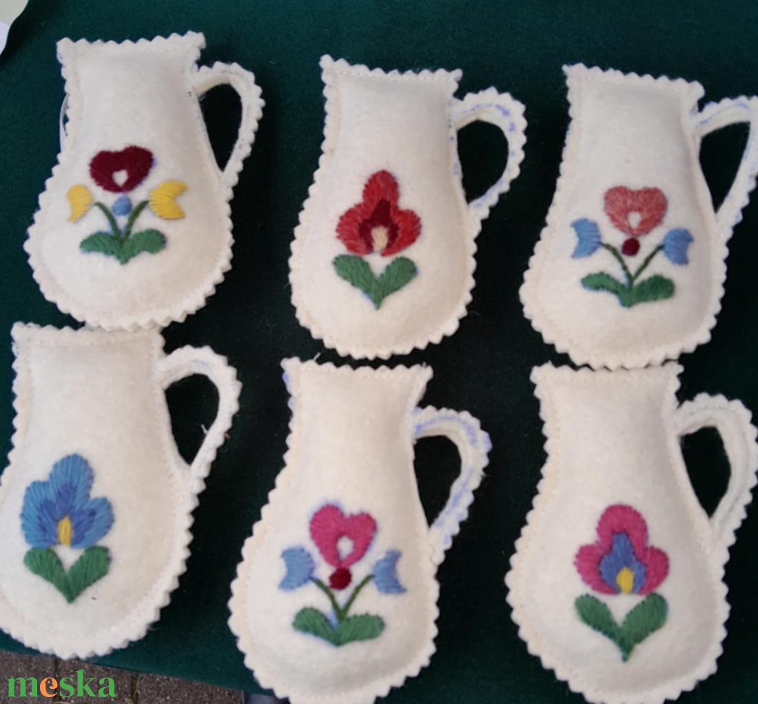 Kiskancsó tűpárna - otthon & életmód - dekoráció - fali és függő dekoráció - falra akasztható dekor - Meska.hu