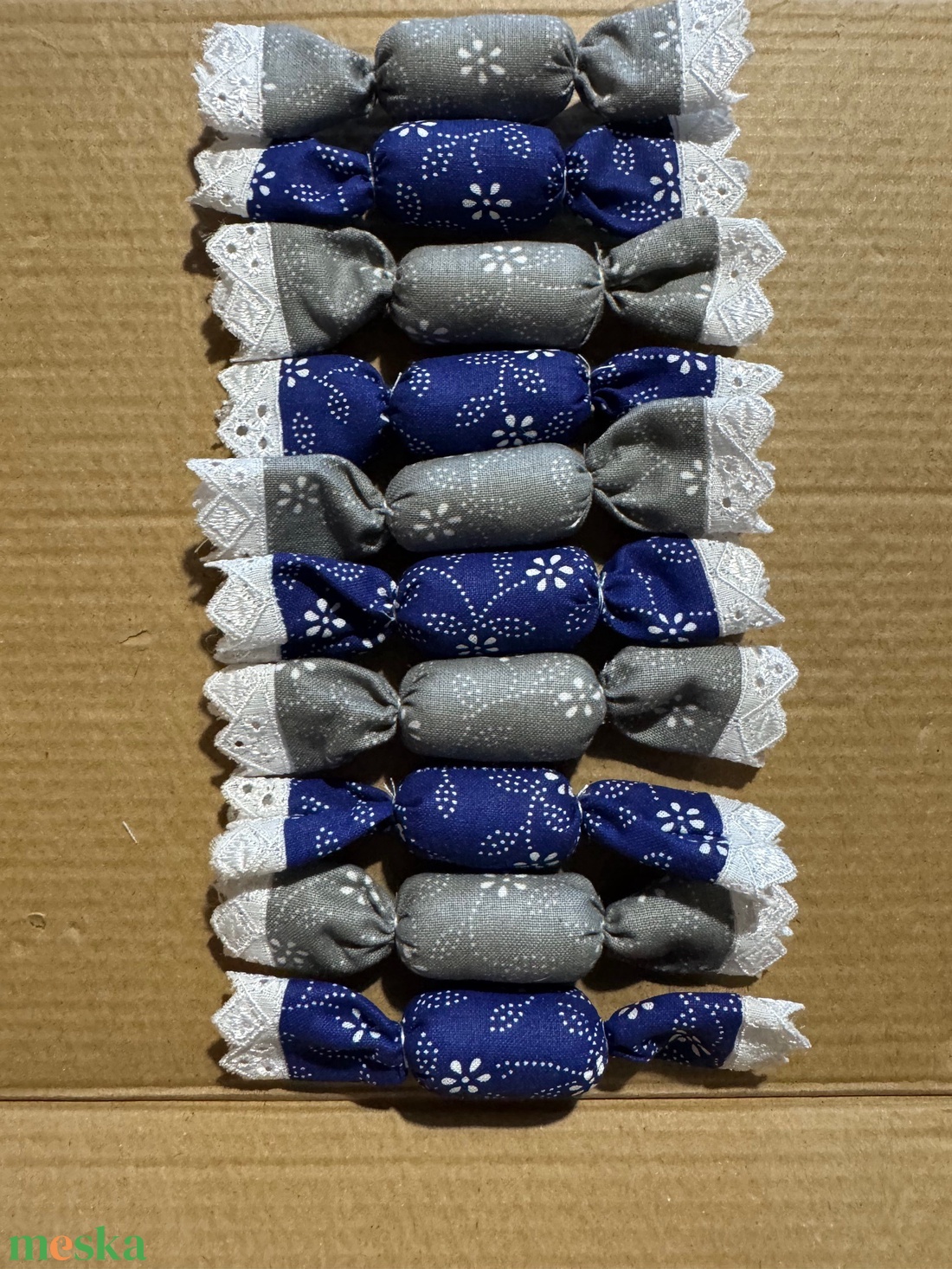 Kék- Szürke kékfestő textil szaloncukor - karácsony - karácsonyi lakásdekoráció - karácsonyfadíszek - Meska.hu