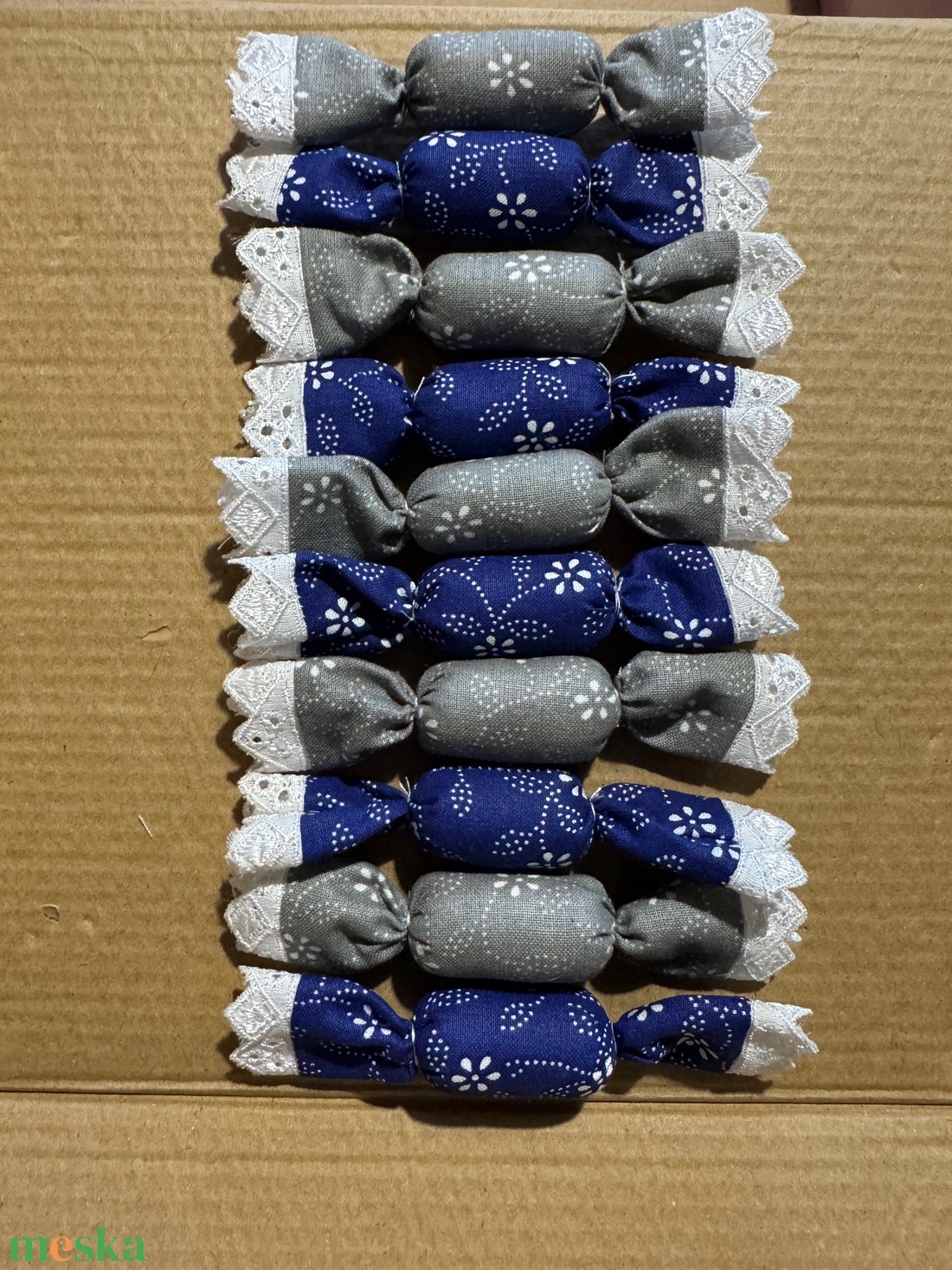 Kék- Szürke kékfestő textil szaloncukor - karácsony - karácsonyi lakásdekoráció - karácsonyfadíszek - Meska.hu