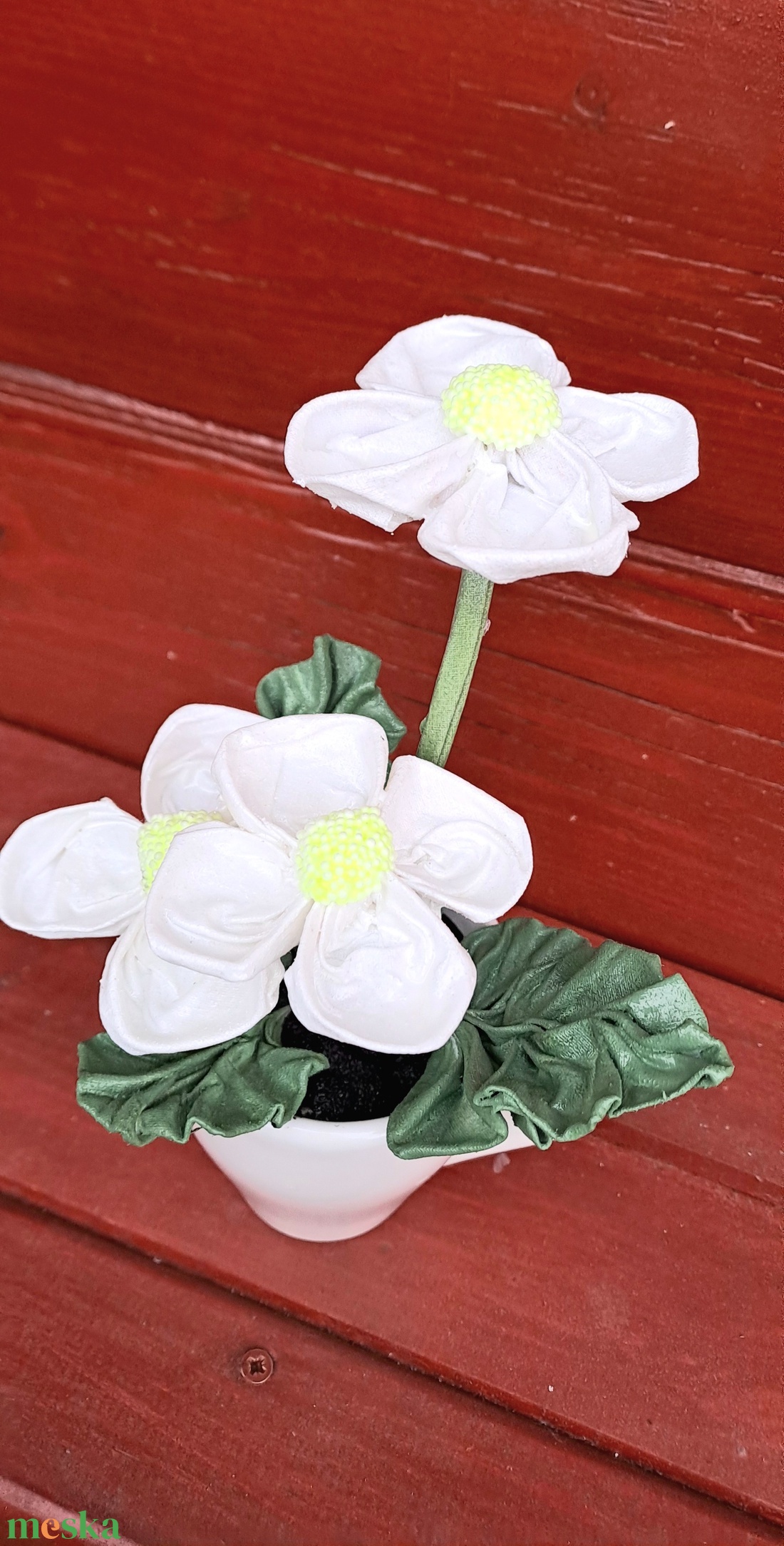 Fehér kisvirágok csészében - otthon & életmód - dekoráció - Meska.hu