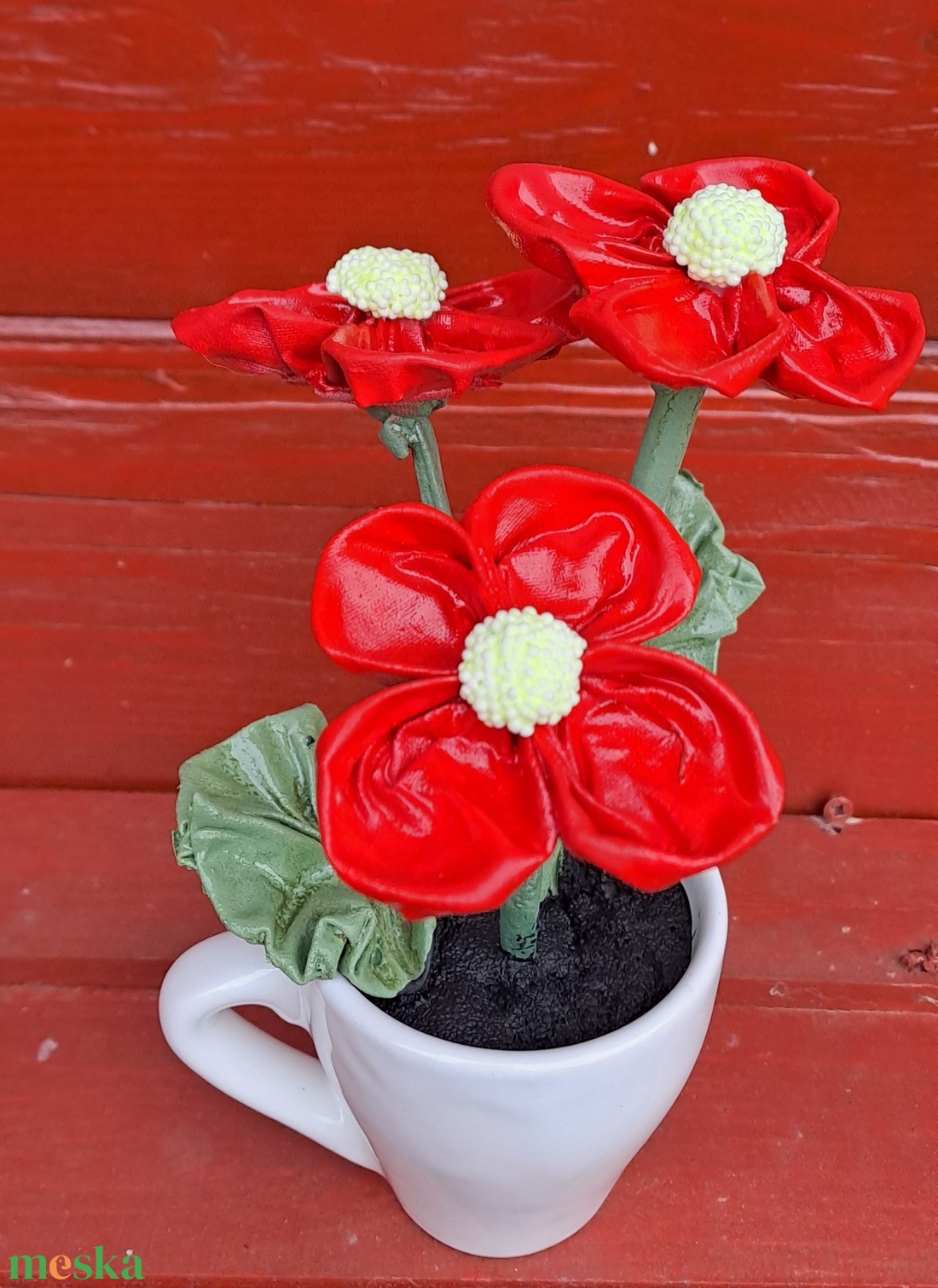 Piros kisvirágok csészében - otthon & életmód - dekoráció - Meska.hu