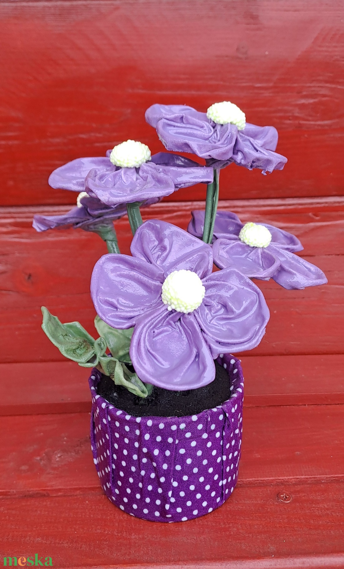 Kisvirágok pöttyös tartóban - otthon & életmód - dekoráció - Meska.hu