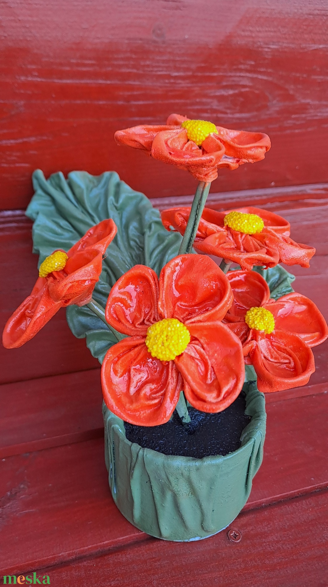 Kisvirágok zöld tartóban - otthon & életmód - dekoráció - Meska.hu