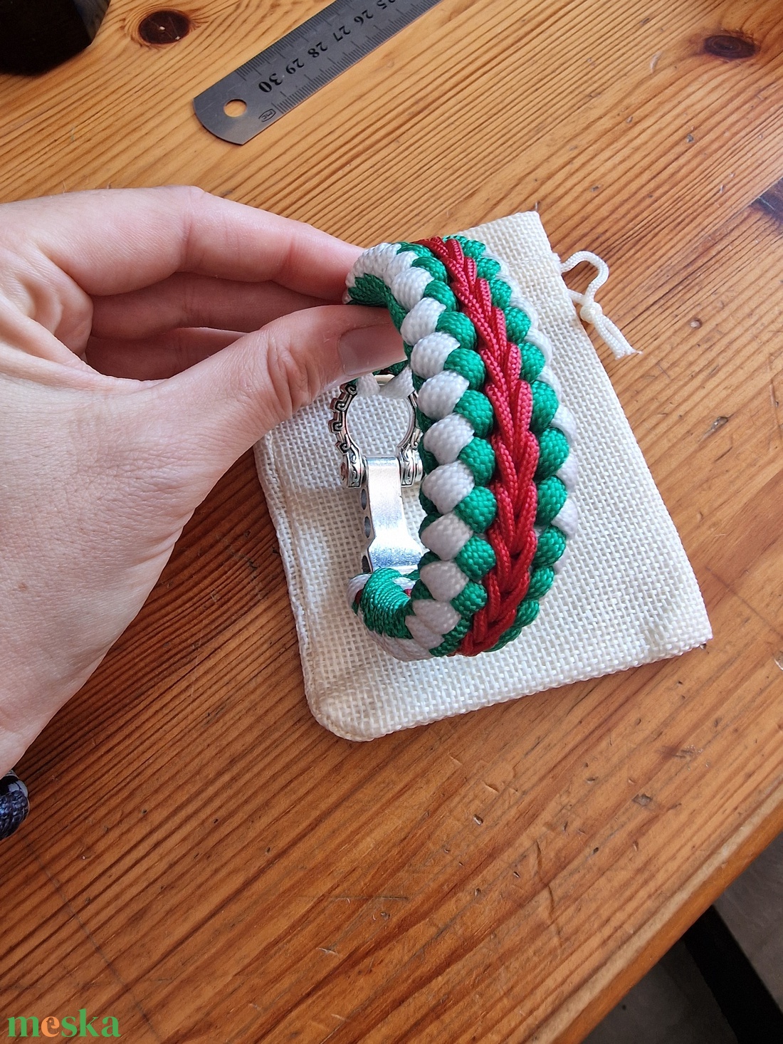 Paracord 3 színű karkötők fém seklivel - ékszer - karkötő - fonott karkötő - Meska.hu