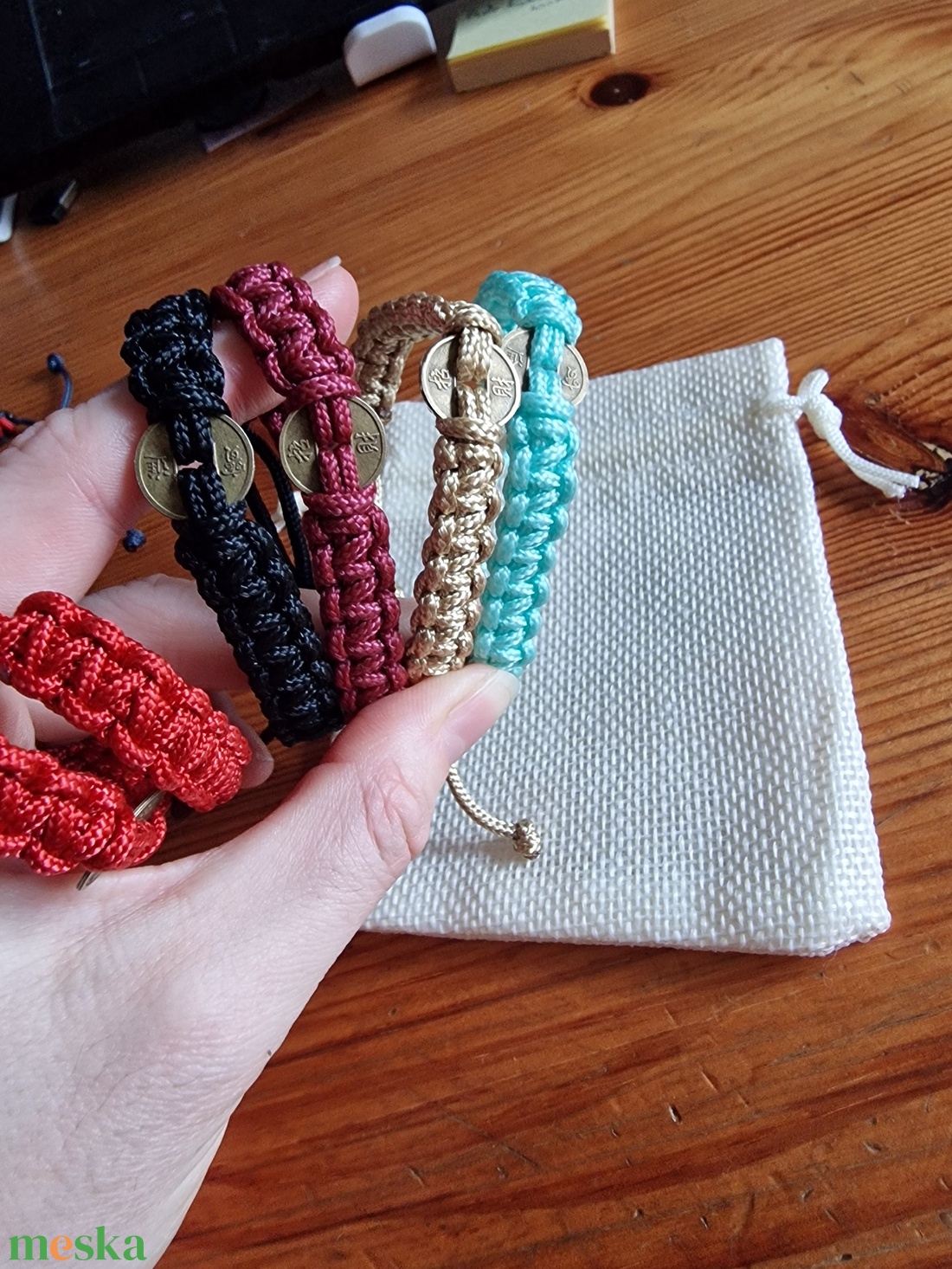 Feng shui szerencsepénzes karkötők - ékszer - karkötő - fonott karkötő - Meska.hu
