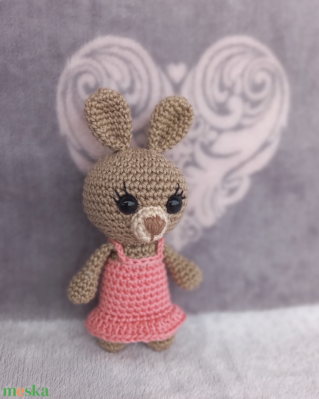 Horgolt mini nyuszi szoknyában - játék & sport - plüssállat & játékfigura - nyuszi - Meska.hu